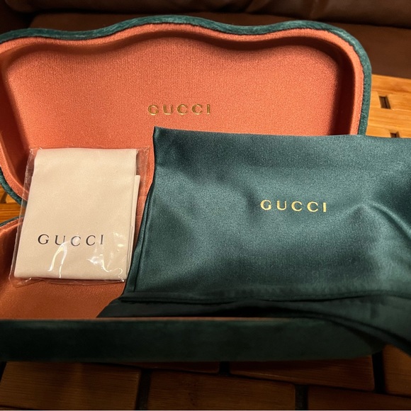 Gucci Sunglasses new with case, dust bag, and dust cloth. - Picture 17 of 17